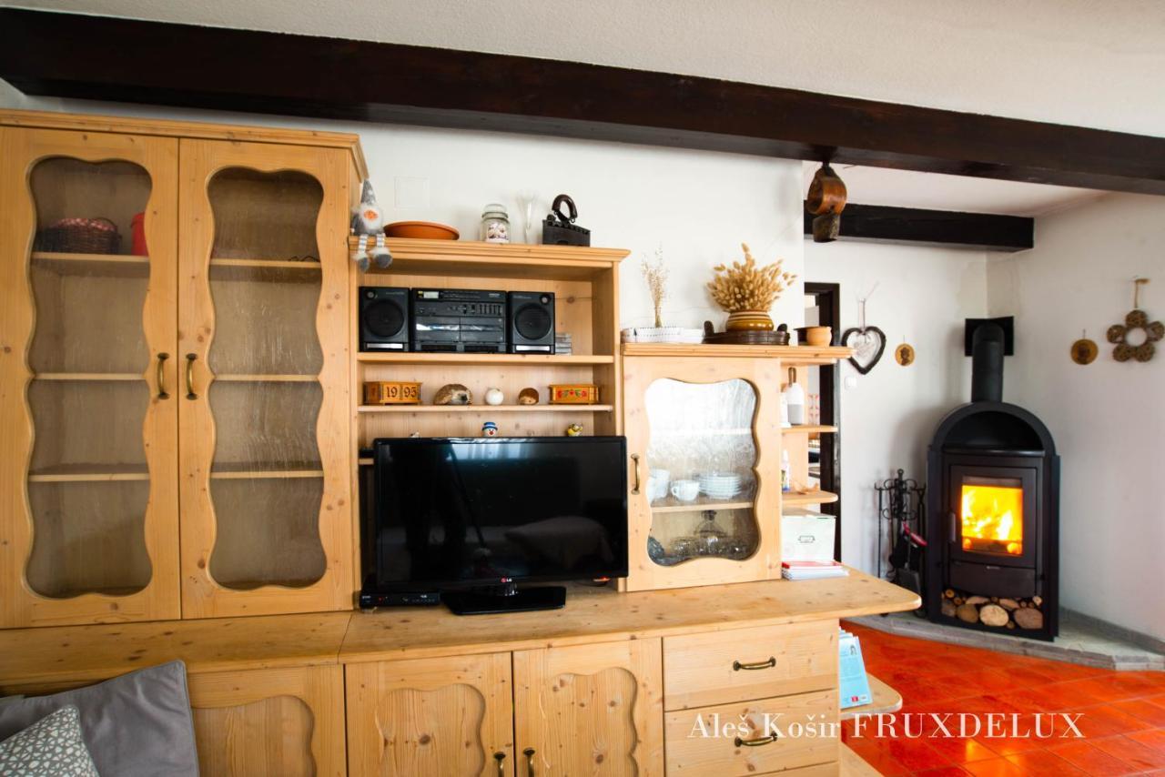 Pet & Family Friendly House Viktorija - House Near Golica With Triglav View Villa Йесенице Екстериор снимка